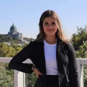 Meet your Posher, Jade